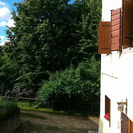 Holiday home Casetta Next To The Creek Dino Buzzati